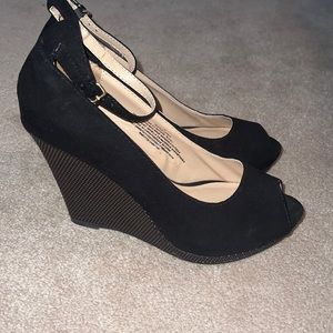 Mossimo black wedge heel size 8 with gold polka dot detail on wedge& angle strap